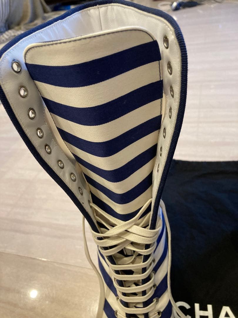 Chanel ショートブーツ