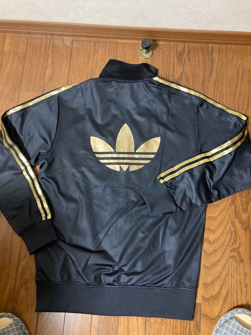 adidas ジャージ 黒金 ファイアーバード 上下下3点セット - メルカリ