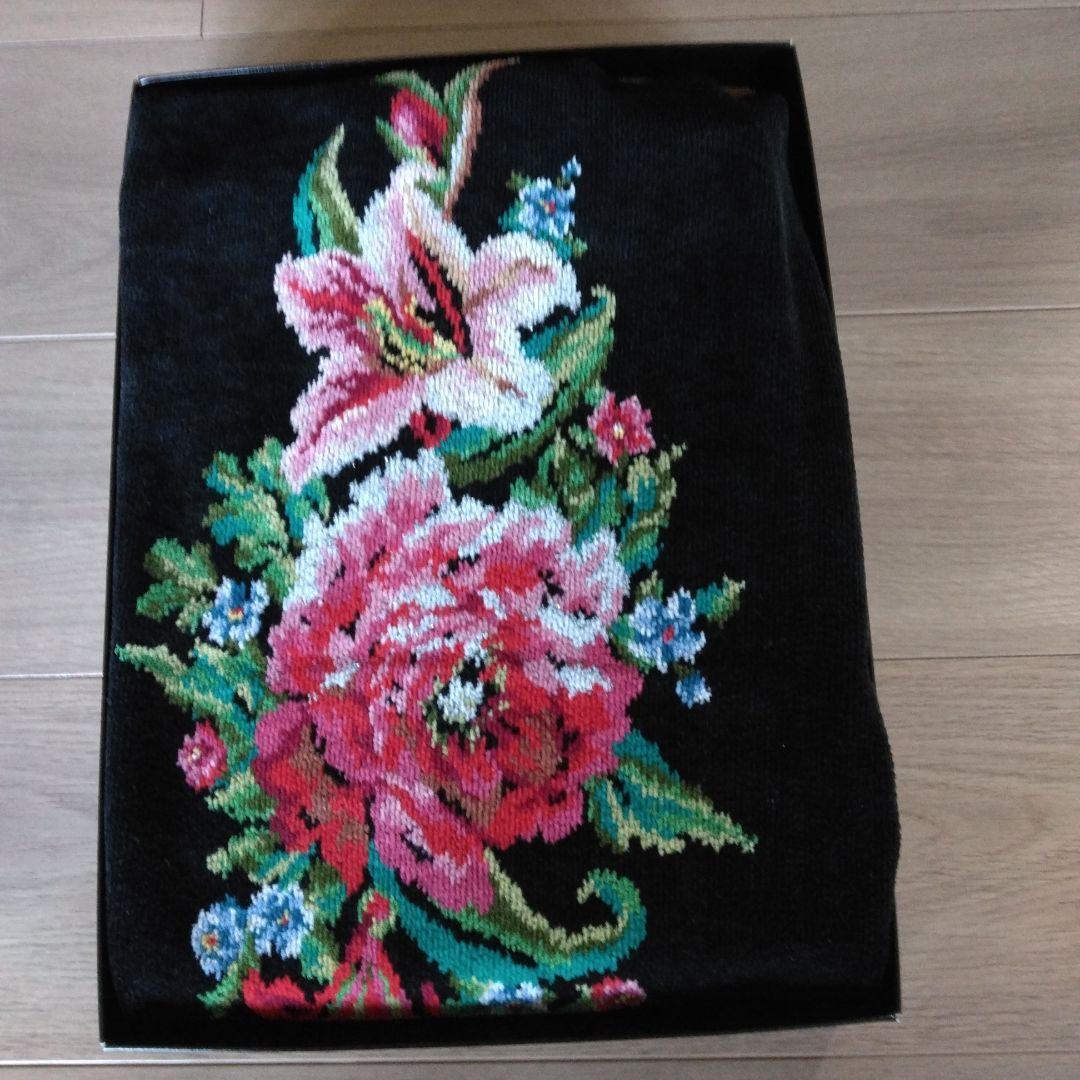 フェイラー」花柄刺繍の大判タオルケット・マルチカバー - メルカリ