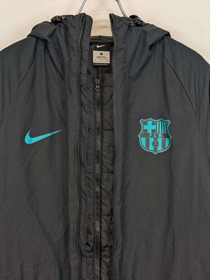 NIKE FCB バルセロナ　中綿 ロングコート S サッカー ベンチコート