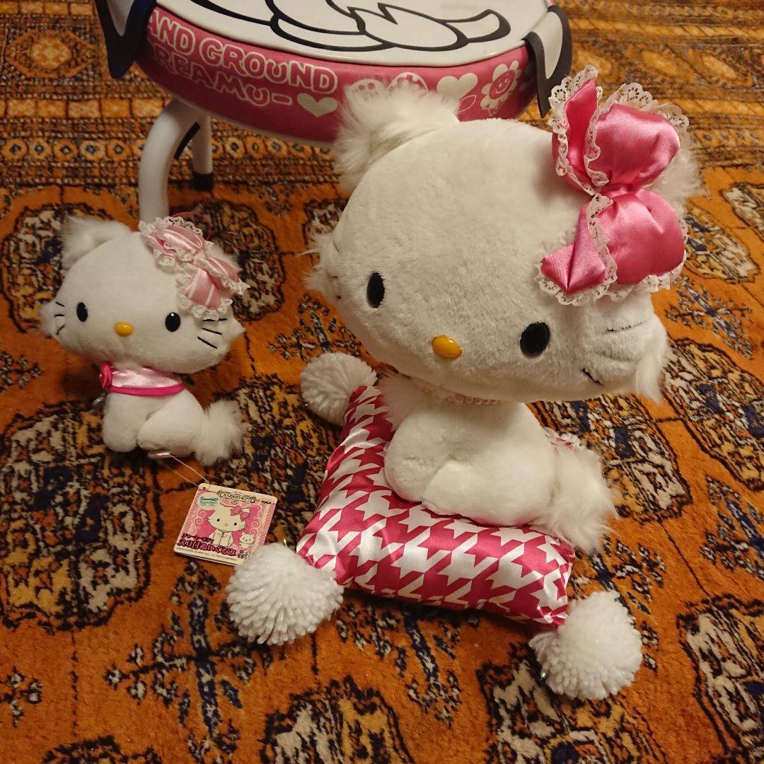 ゲームセンター限定・新品:チャーミーキティ「スーパーDXクッション