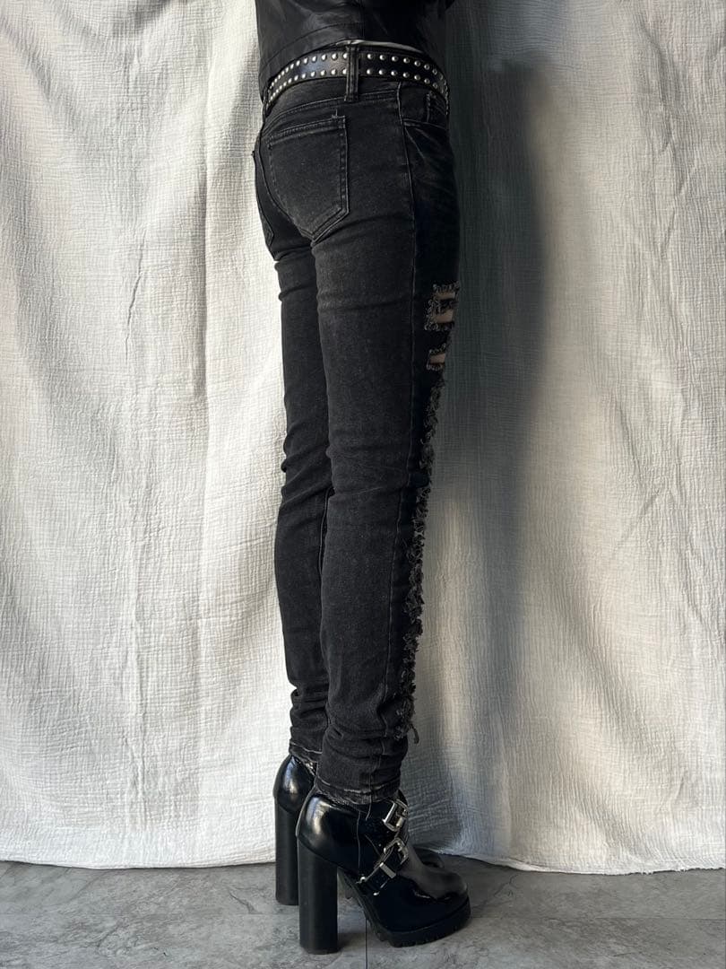 GLAD NEWS\ Destroyed Black Skinny \GLAD Skinny