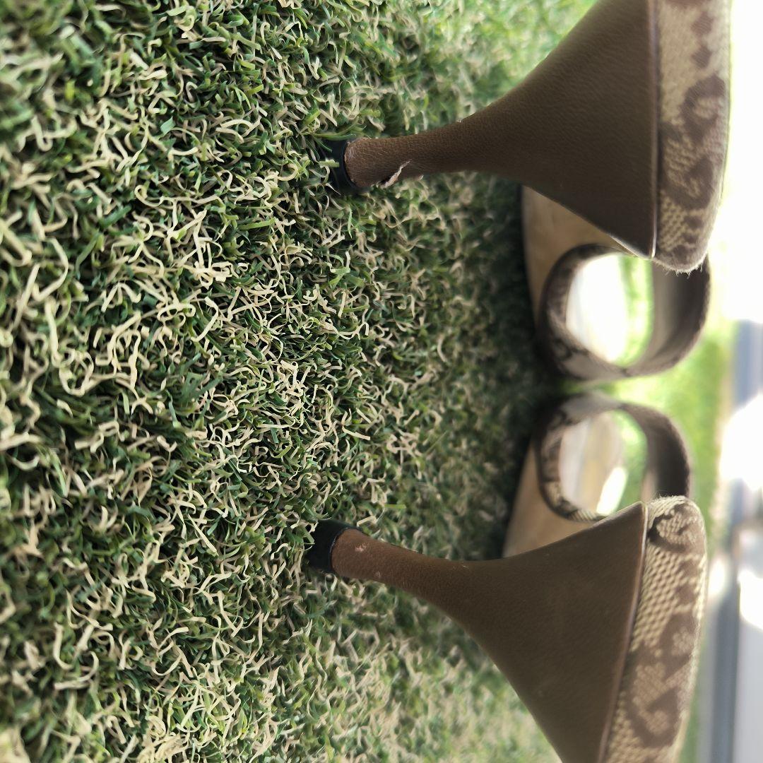 GUCCI ロゴ入りサンダル 35.5C　日本サイズで約22〜22.5cm