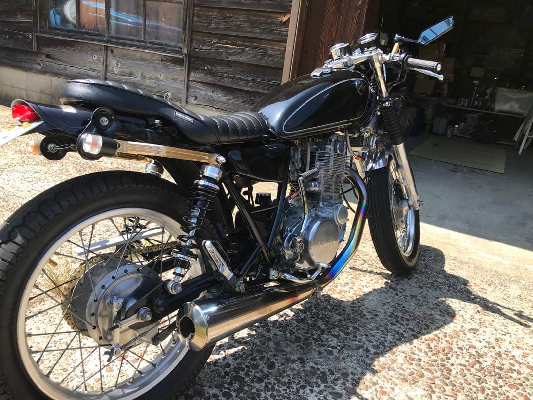 kiri サマ専用sr400FRP製リアフェンダー GOODS製 - メルカリ