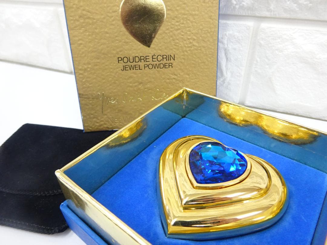 未使用☆ 一部ダメージ イヴサンローラン シルキーフィニッシュ プレストパウダー イヴサンローラン シルキーフィニッシュプレストパウダー - メルカリ