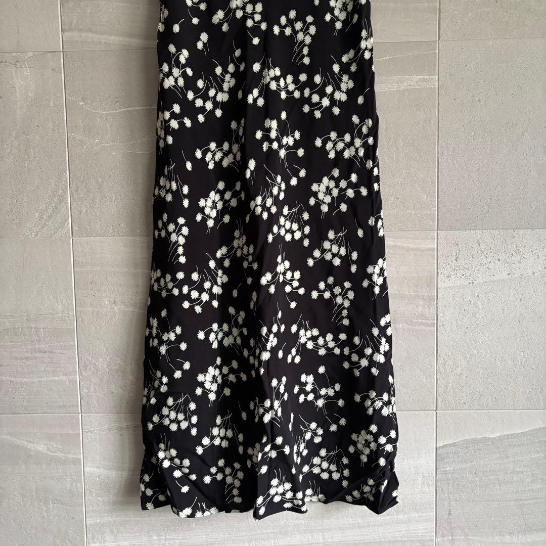 大人気✨EDIT.FOR LULU フラワーマキシスカート 黒 定価2.4の通販はau
