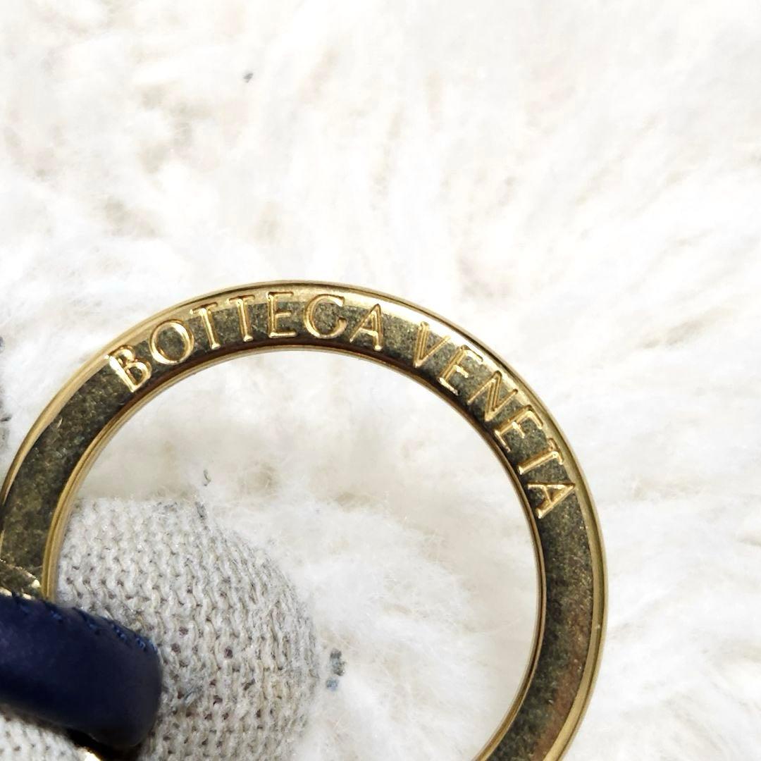 ✨ほぼ未使用 付属品完備✨ボッテガ キーリング トライアングル