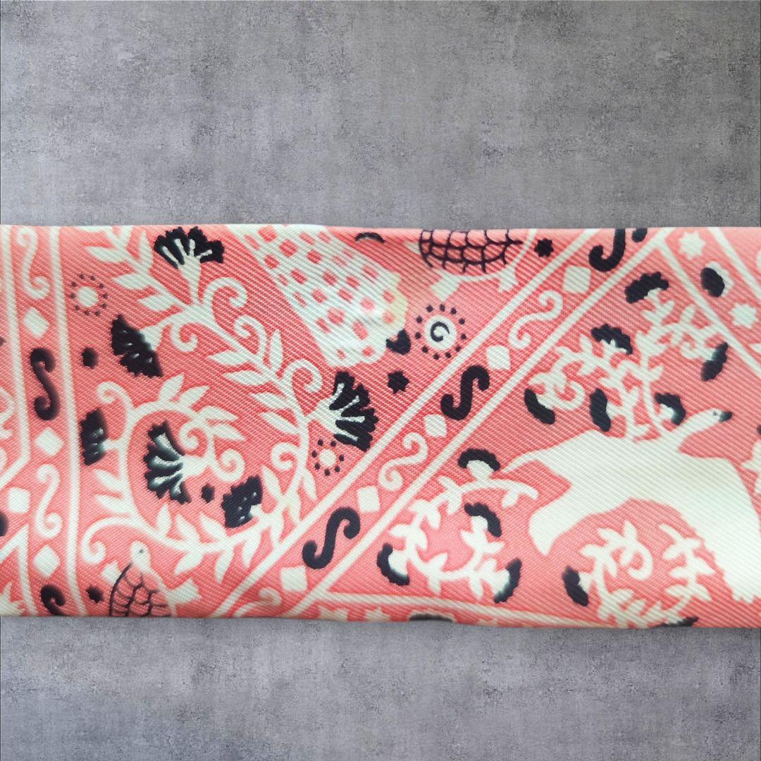 【極美品】HERMESエルメスツイリー PEUPLE DU VENT風の民ピンク