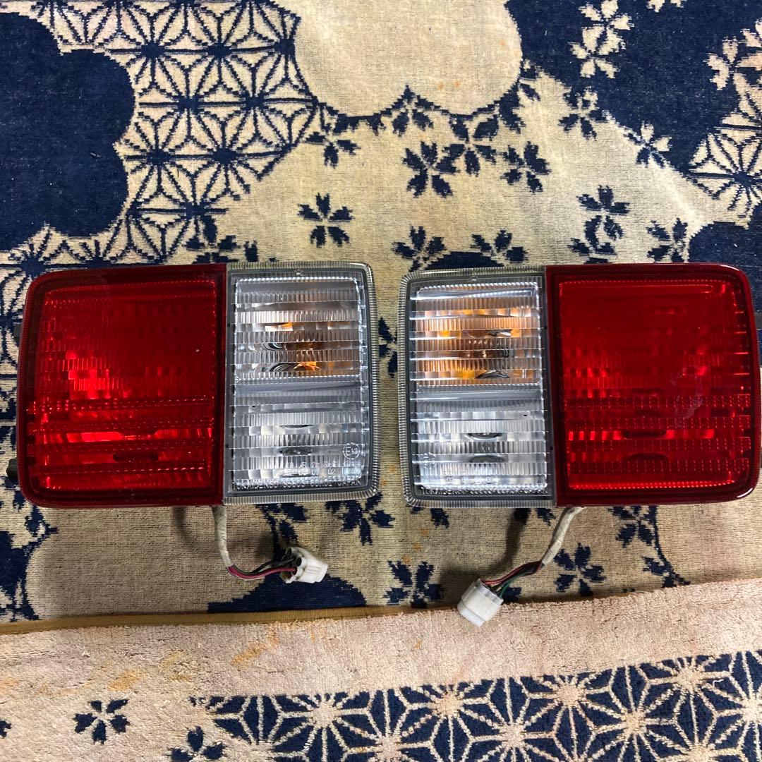 テールランプ 赤/クリア 2個セット - メルカリ