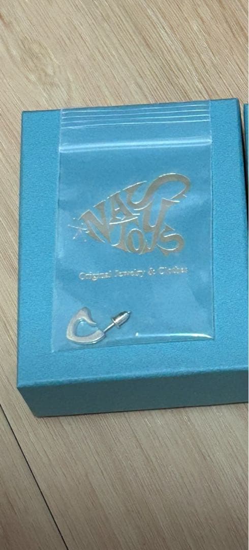 値下げ！NASTOYS Mid-Century PIERCE (SMALL)1個 NASTOYS Mid-Century PIERCE (SMALL)1個 - メルカリ