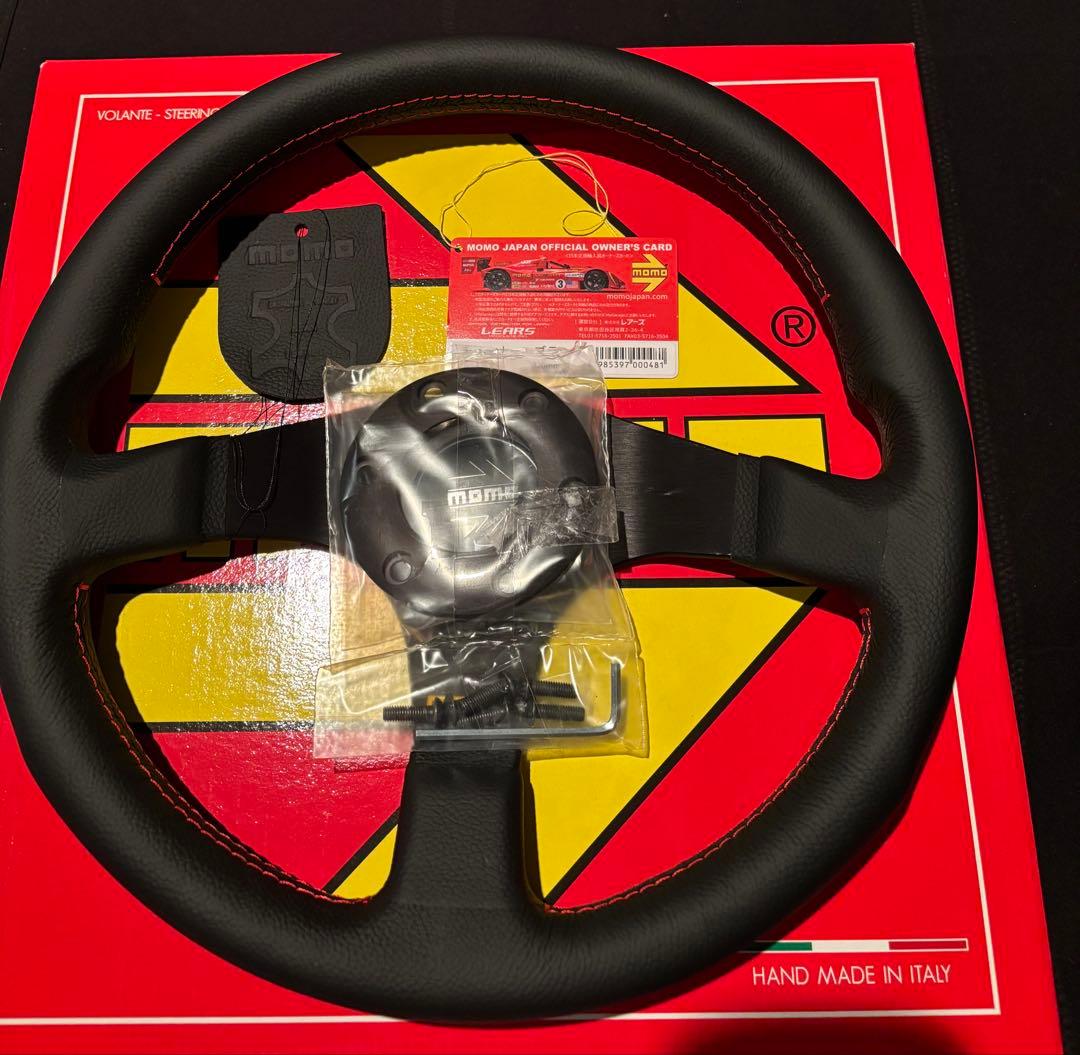 訳あり新品MOMOTUNERモモチューナーブラックスポーク32Φ 【日本正規品