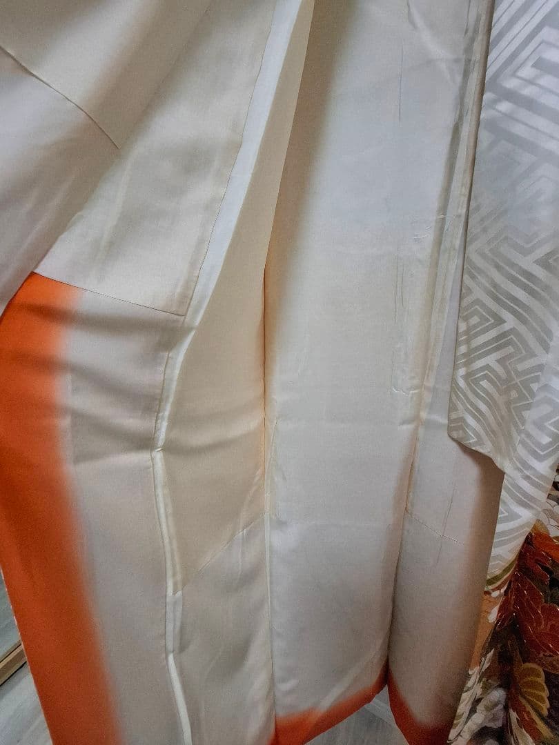 振り袖・帯2点セット 正絹 古典柄 綸子地 舞華袋帯御所車 草花金糸刺