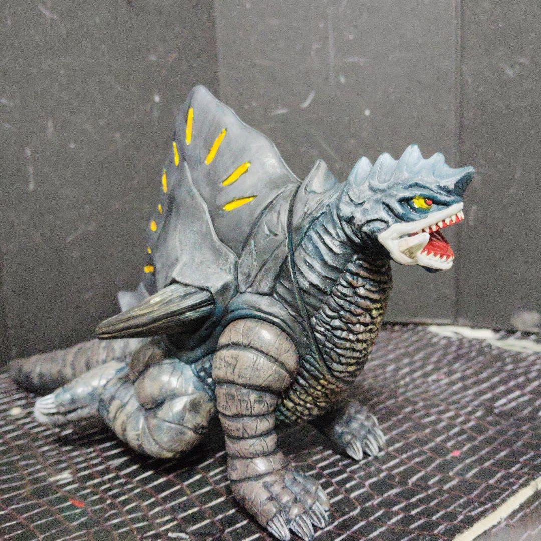 シャーク尊様専用ウルトラ怪獣旧型ソフビガグマβ.ゾンネル シャーク尊