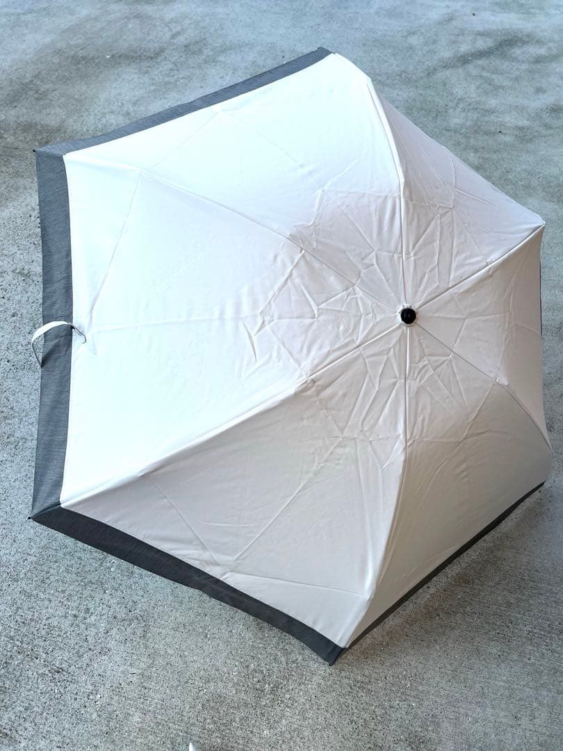 週末限定特価　サンバリア100 三段折り折りたたみ日傘 ホワイト　グレー　コンビ 3段折 / コンビmoku | 完全遮光日傘｜サンバリア100