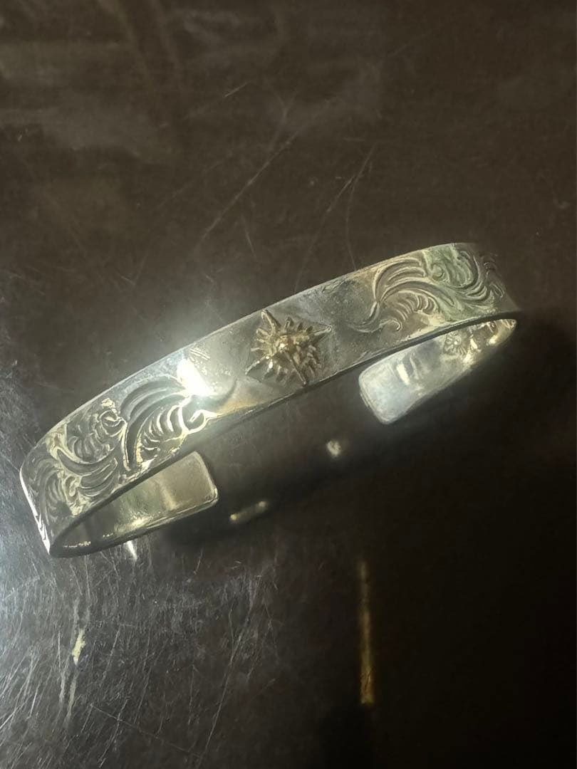 Arizona 太陽神唐草バングル K18 - メルカリ