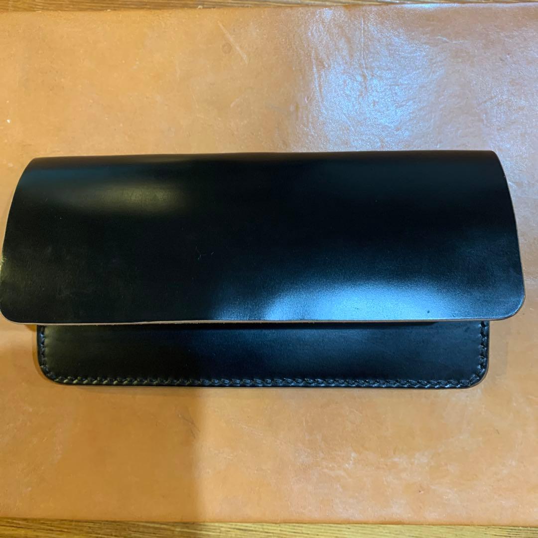 トラッカーウォレット 新喜皮革製 コードバン 蝋引き ブラック - メルカリ