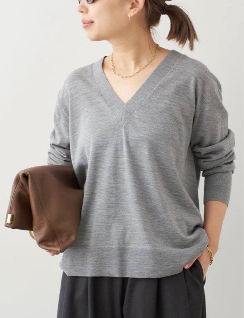 ドゥーズィエムクラス 25AW MILLENNIUM Vネック プルオーバー - メルカリ