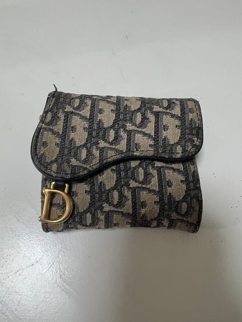 Dior 三つ折り財布 ベージュ/ブラック - メルカリ