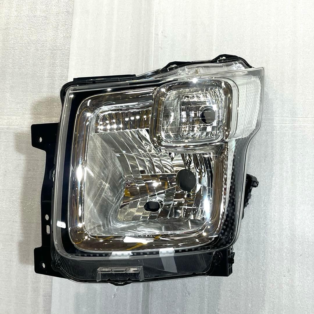 MH35S ワゴンR 左ヘッドライト Koito 100-59374 バルブ無 未使用】ワゴンR MH35S/MH55S 純正ハロゲンヘッドライト 右 KOITO 100