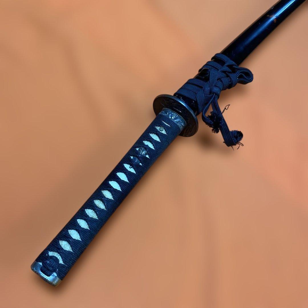 居合刀 黒柄 日出鳥木波図丸鍔 点炎黒呂鞘 楽天市場】刀鍔（ホビー）の通販