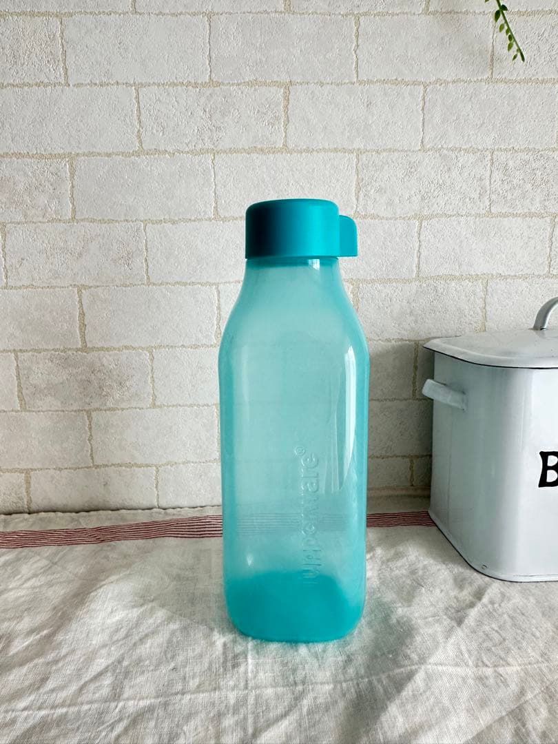 新品未使用】Tupperware ☆タッパーウェア スクエアエコボトル 1L