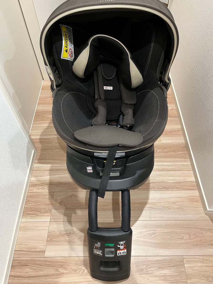 エールベベ クルット4iグランス ISOFIX チャイルドシート - メルカリ