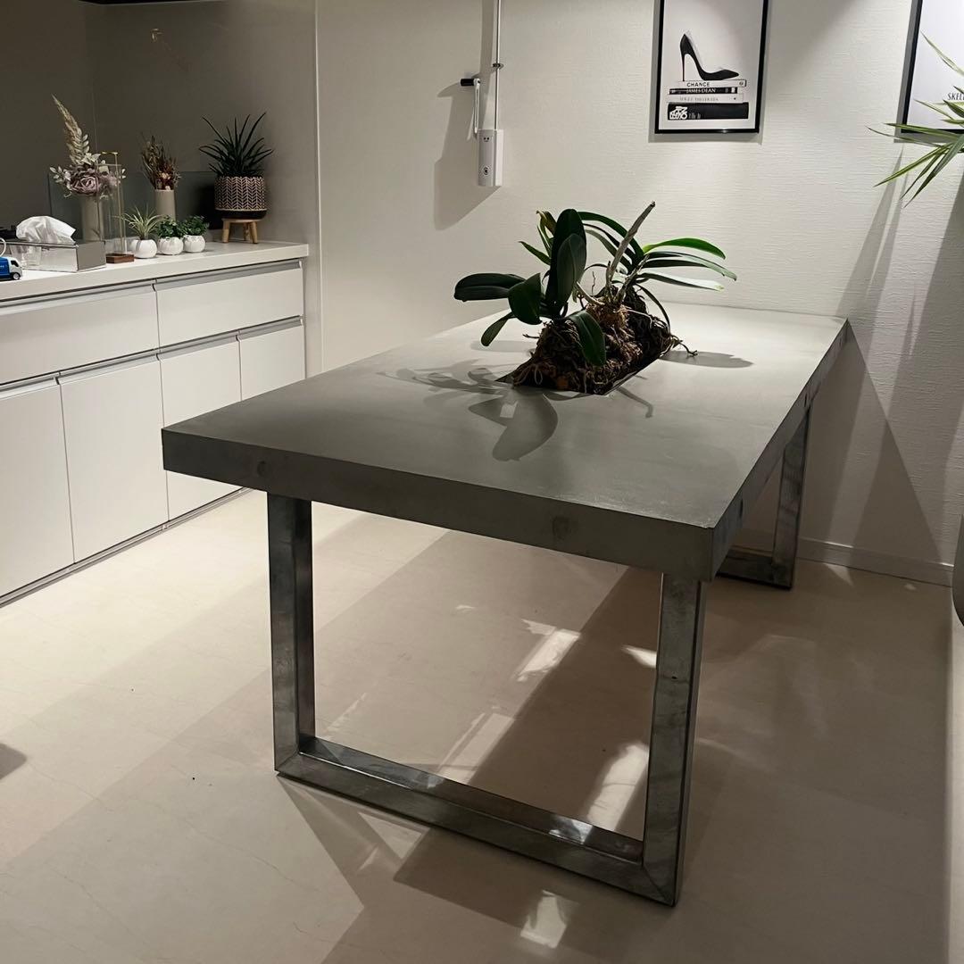 引越特別価格【特注品】モルタル天板 ダイニングテーブル