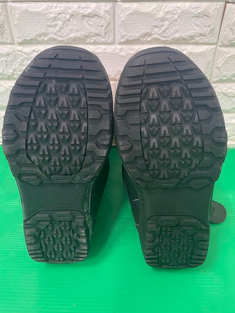 スノボーとバイディングサロモンブーツFLOW VEGA セット