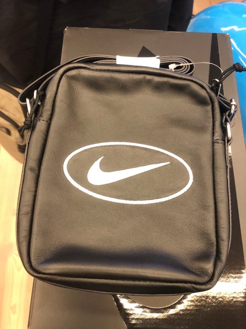 バッグ Supreme x Nike Leather Shoulder BagBlack Supreme x Nike】Leather Shoulder Bag (Supreme/ショルダーバッグ