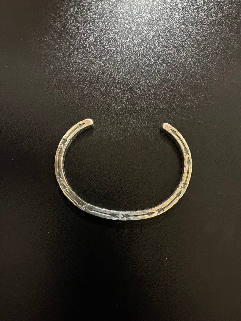 サンシャインリーブス 4面スタンプ バングル - メルカリ