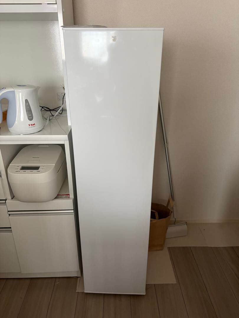 r*n様 アイリスオーヤマスリム冷凍庫120L KLGN-512W 冷凍庫 約5 IRIS OHYAMA（アイリスオーヤマ） 冷凍庫 小型 家庭用 120L スリム