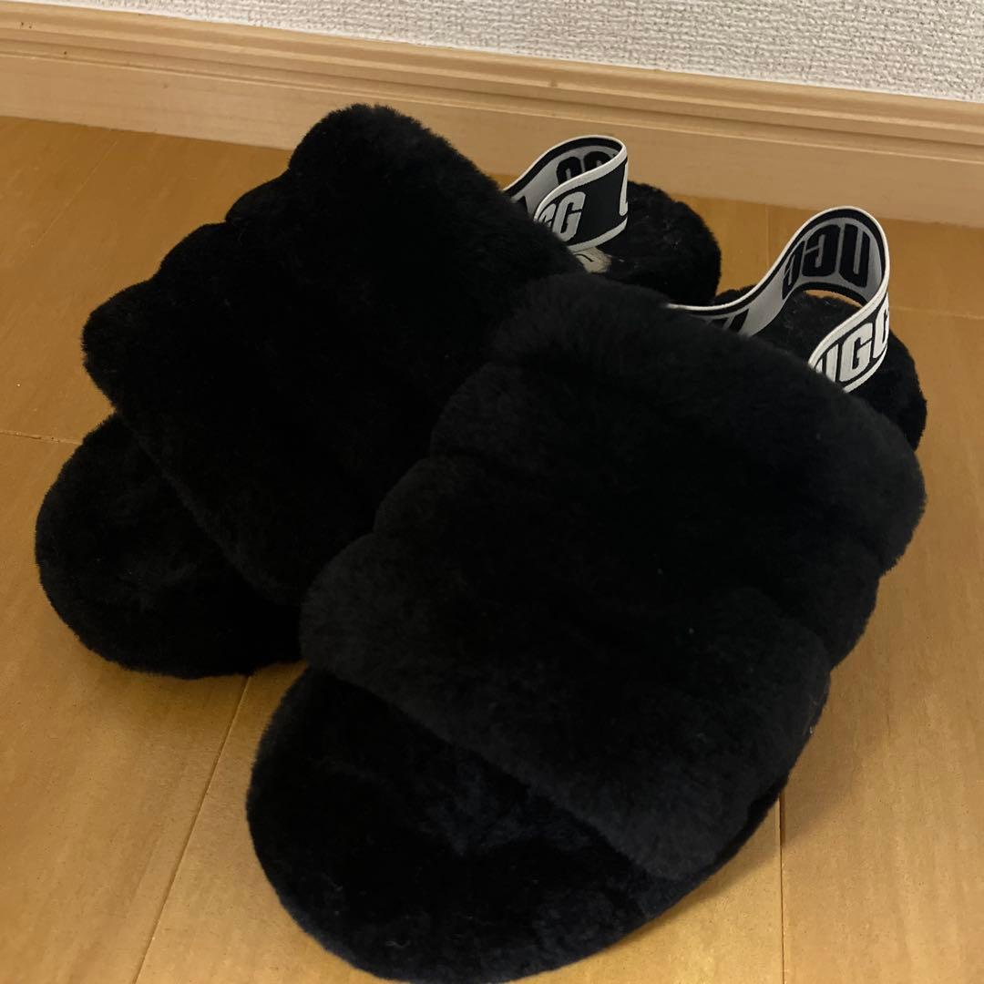 UGG アグ ファーサンダル FLUFF YEAH SLIDE