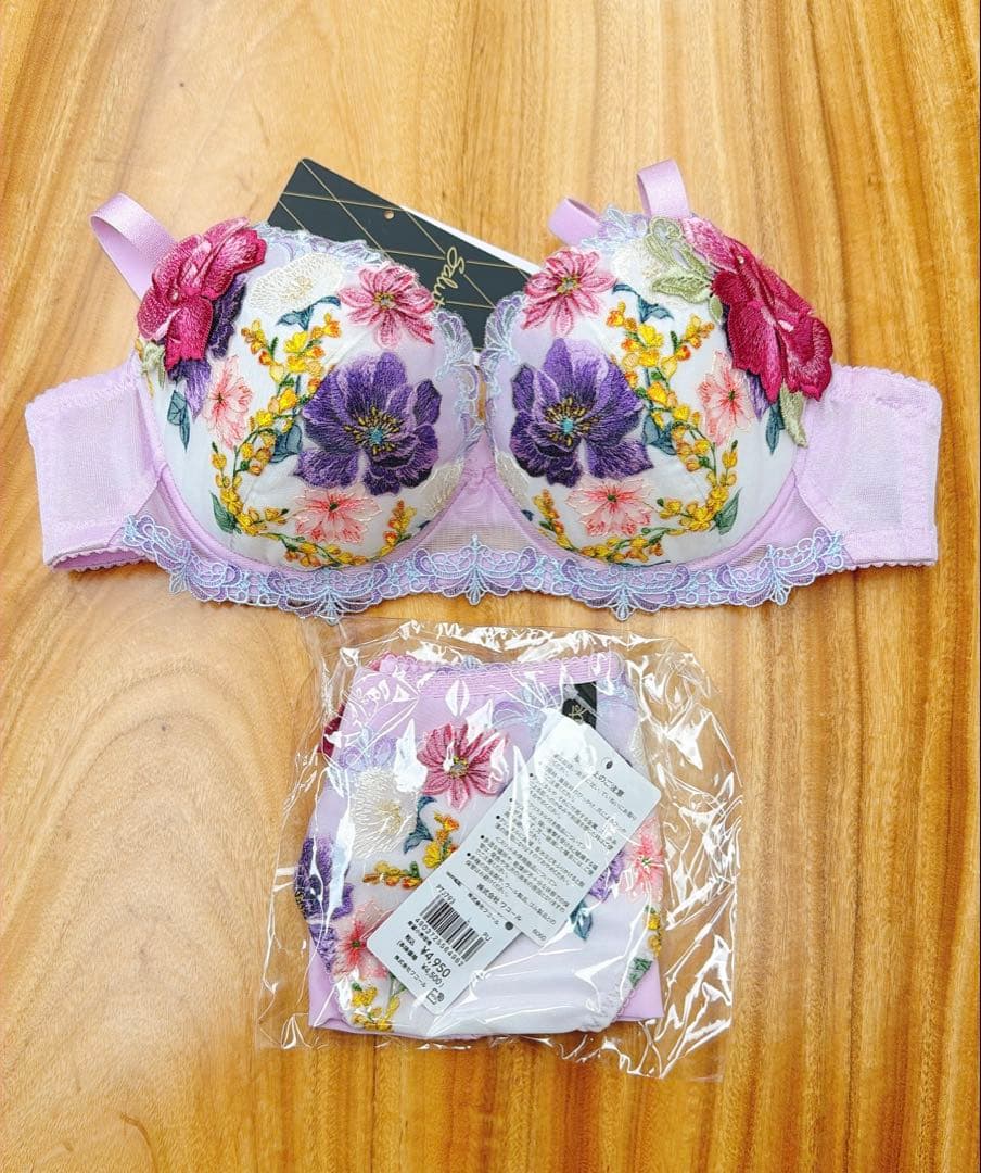 サルート93G D75 新品タグ付き ショーツセット - メルカリ