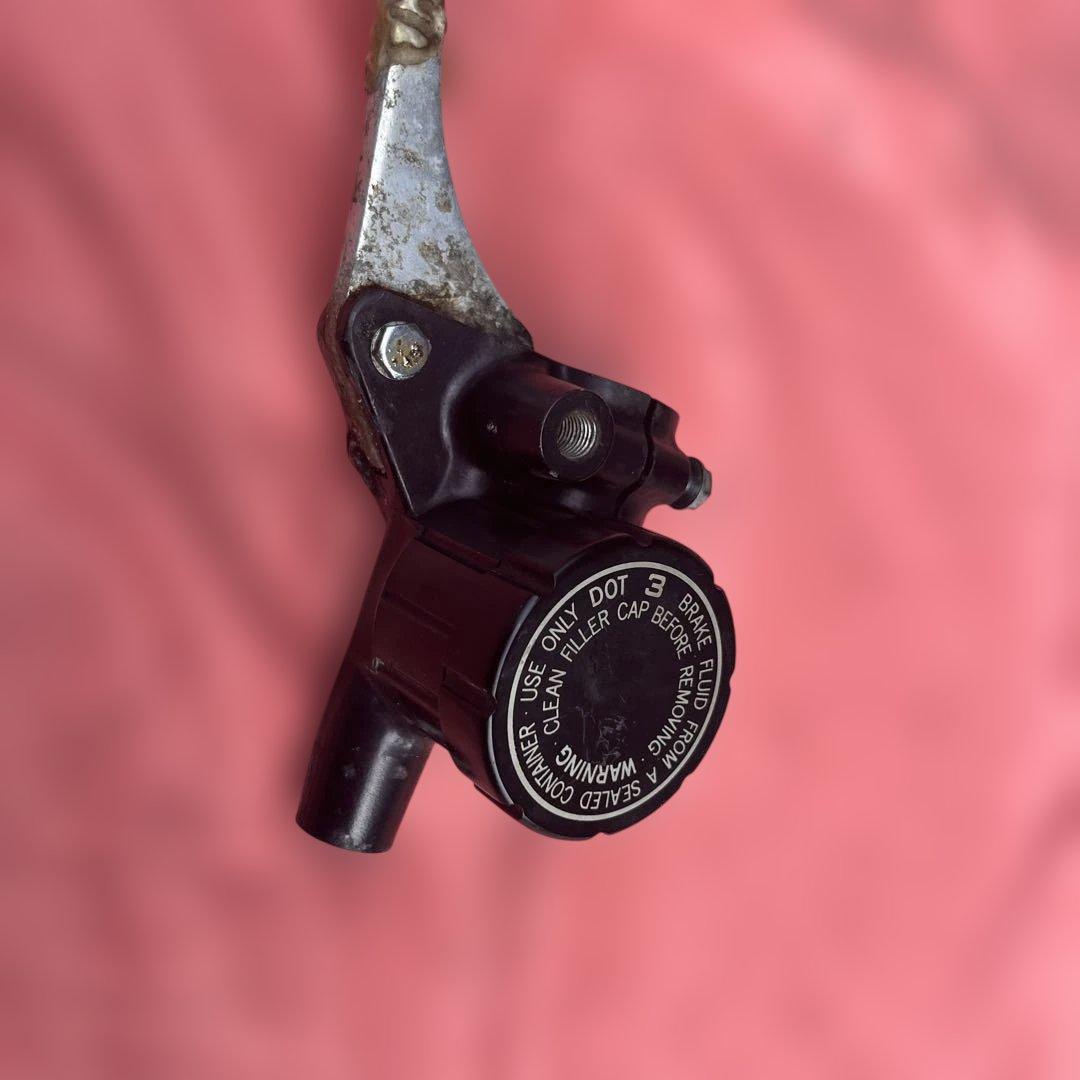 Z1 Z2 純正 マスターシリンダー ほぼ色褪せ無し 希少 当時物 11 - メルカリ