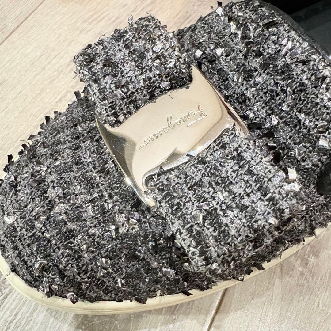 サルヴァトーレフェラガモ スニーカー フラット ヴァラリボン ラメ 24.5cm