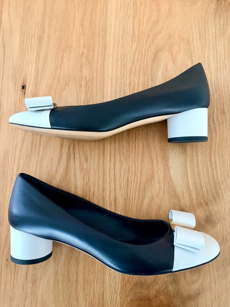 美品】フェラガモ パンプス IVREA モノトーン 24cm 【美品】フェラガモ