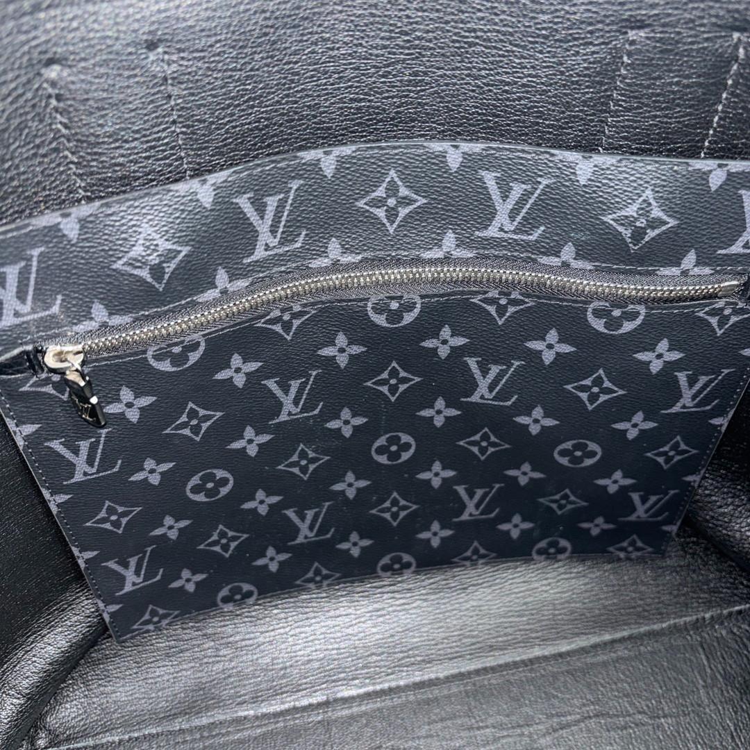 超極美品 ルイヴィトン トリヨンレザー カバ ヴォワヤージュ NV トート