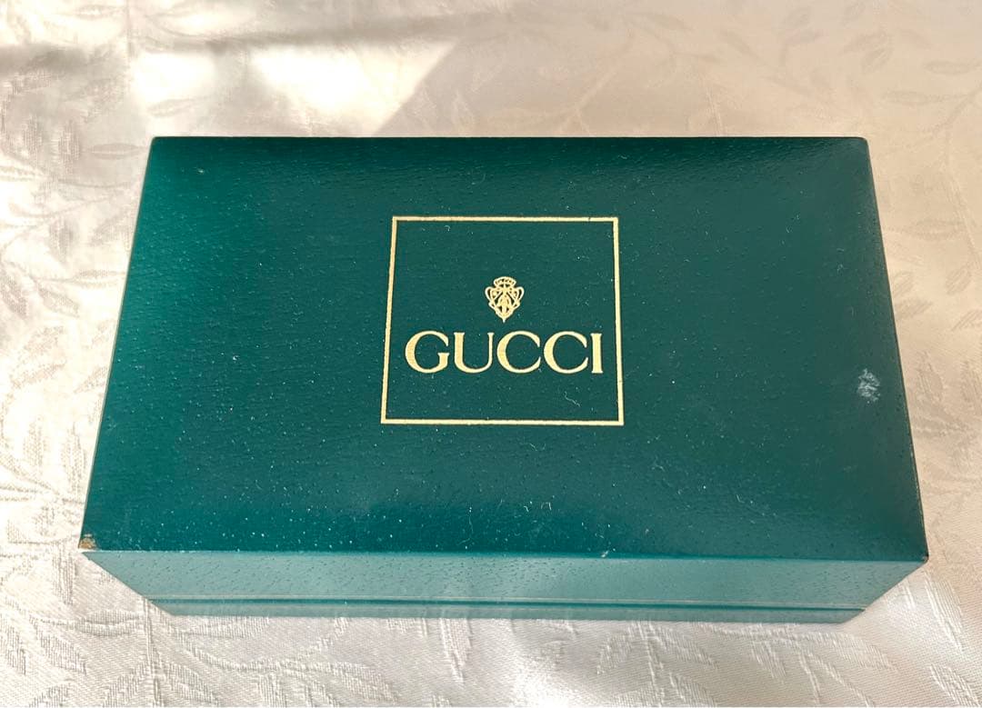 GUCCI チェンジベゼル　クォーツ腕時計
