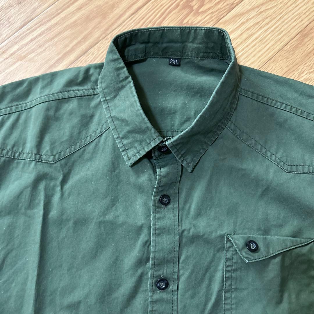 オリーブグリーン ボタンアップシャツ - メルカリ