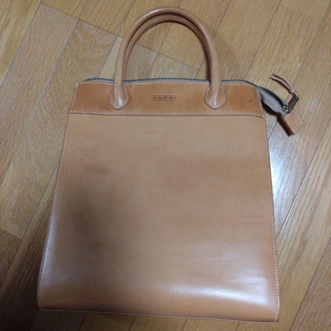 BREE ブリー レザー トートバッグ ヌメ革 ポーチ付き - メルカリ