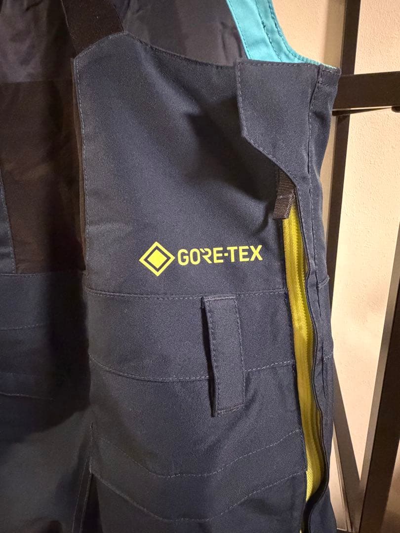 BURTONスノーボードウェアGORE-TEXビブパンツL(150-163cm)