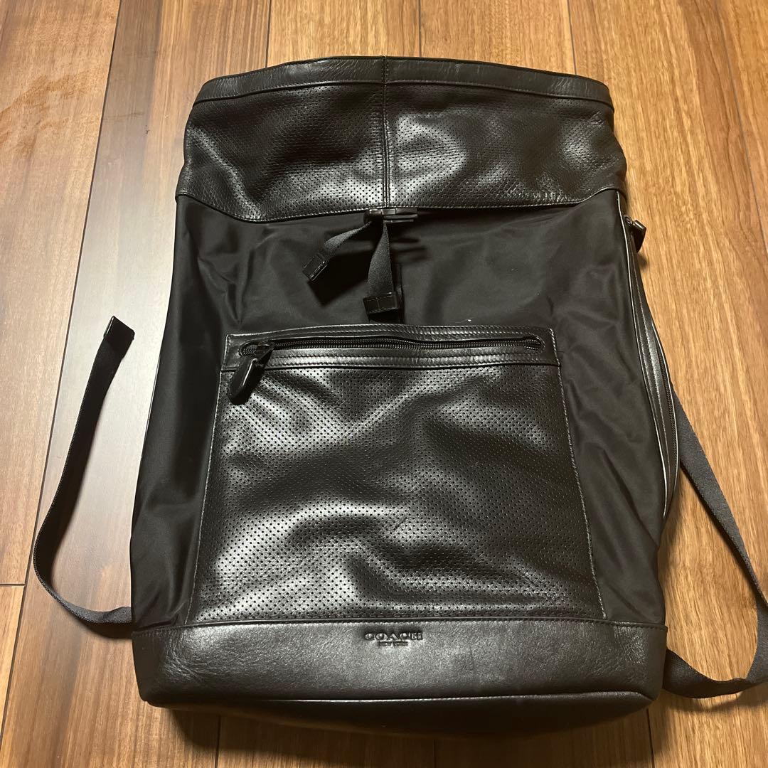 【としゆき】COACH ブラック ロールトップリュック coach ベック ロール トップ バックパック・シグネチャー (Coach