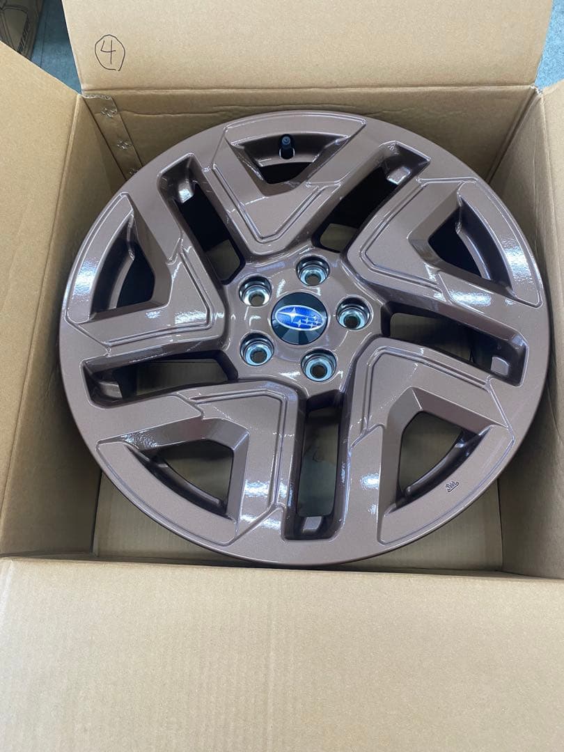 【SL型フォレスター新車外し】ブロンズ18インチ純正ホイール　4本目 4本同時購入条件】スバル新型フォレスタースポーツ 純正ホイール