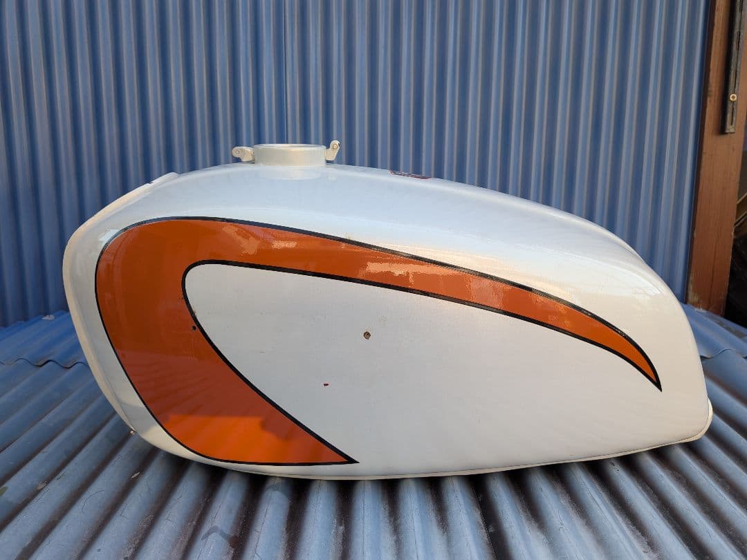 GT380 ガソリンタンク - メルカリ