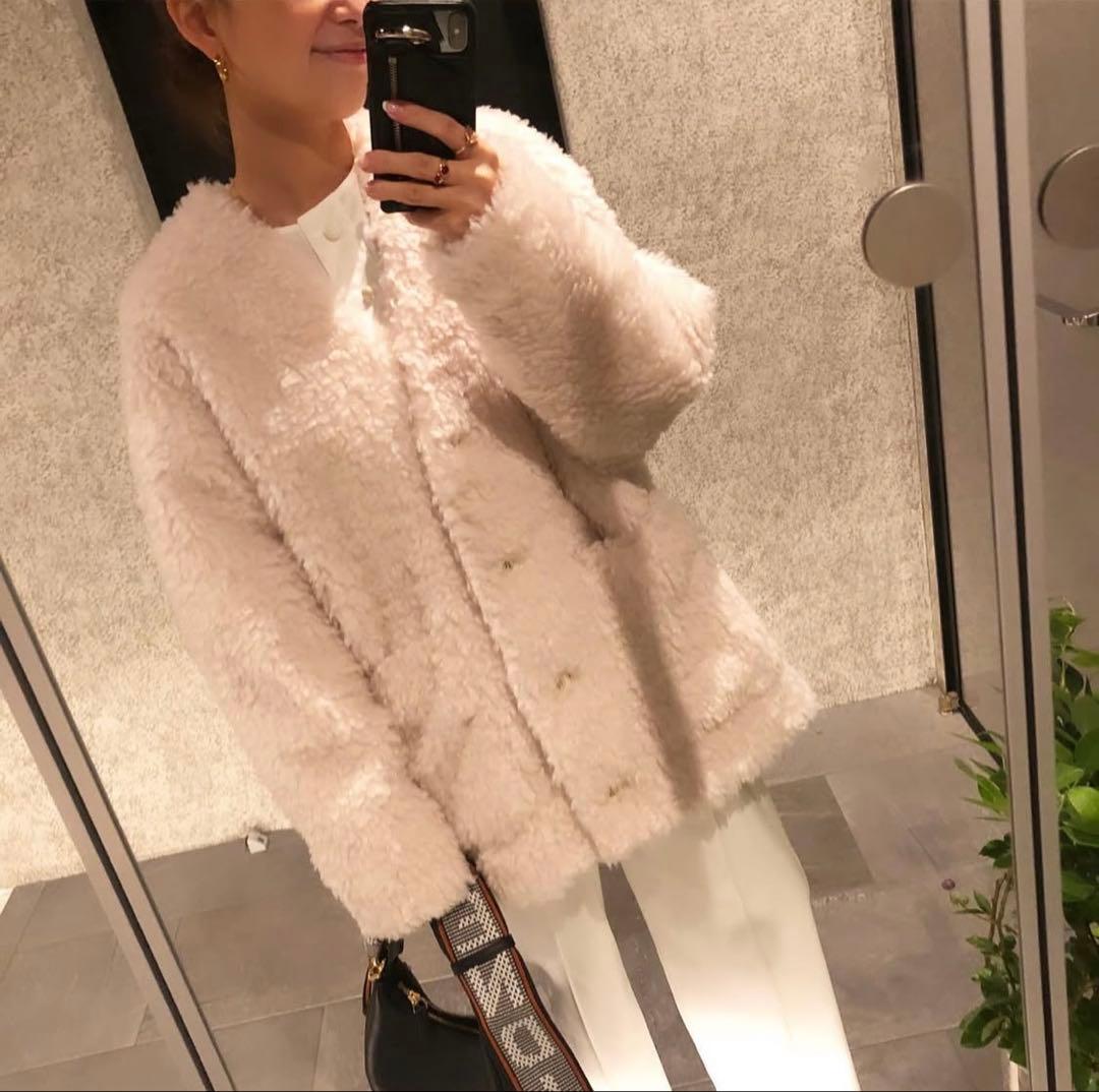 yori プードルショートコート クリーム 36 - メルカリ