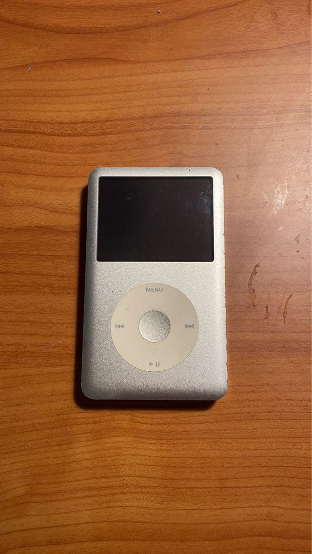 Apple iPod Classic 80GB シルバー - メルカリ