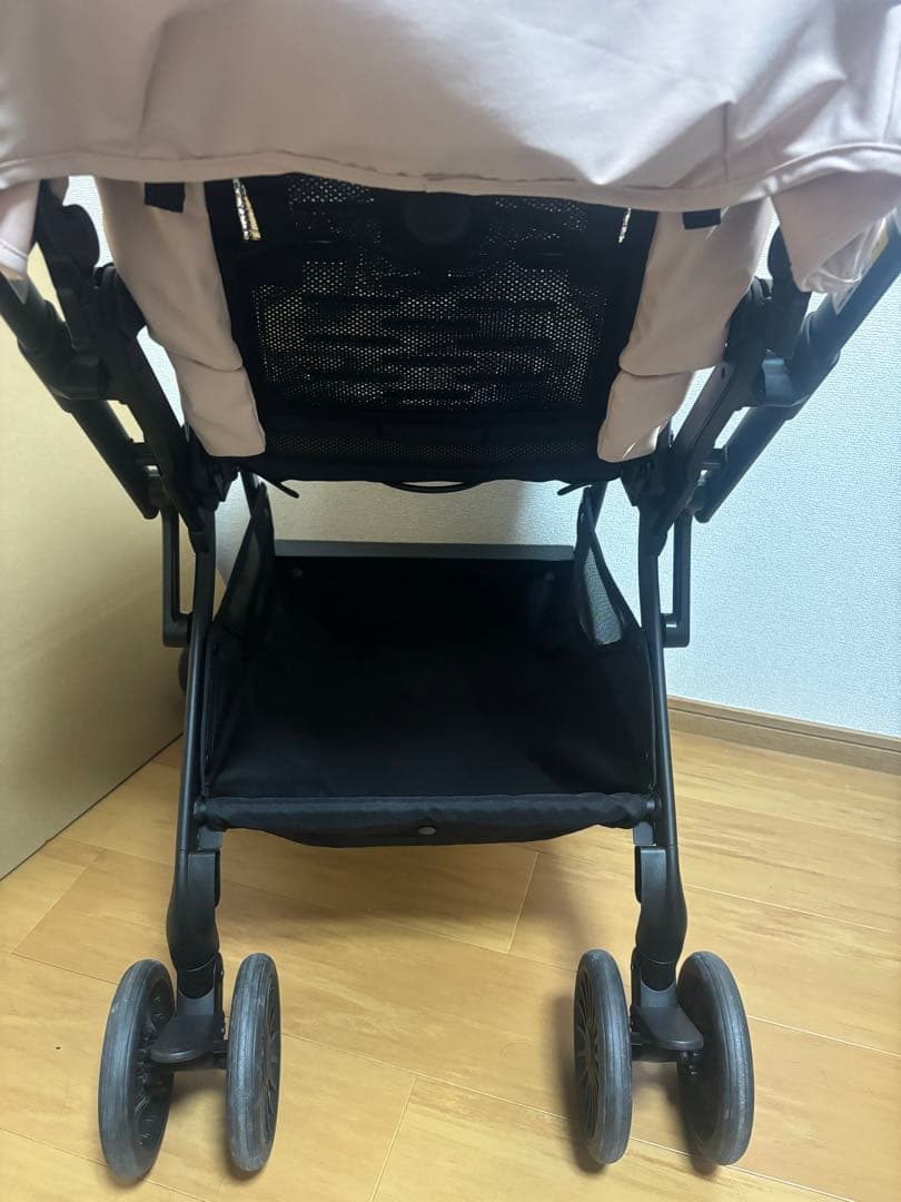 保証書、説明書なし　アップリカ　マール　リミテッドピンク　mar