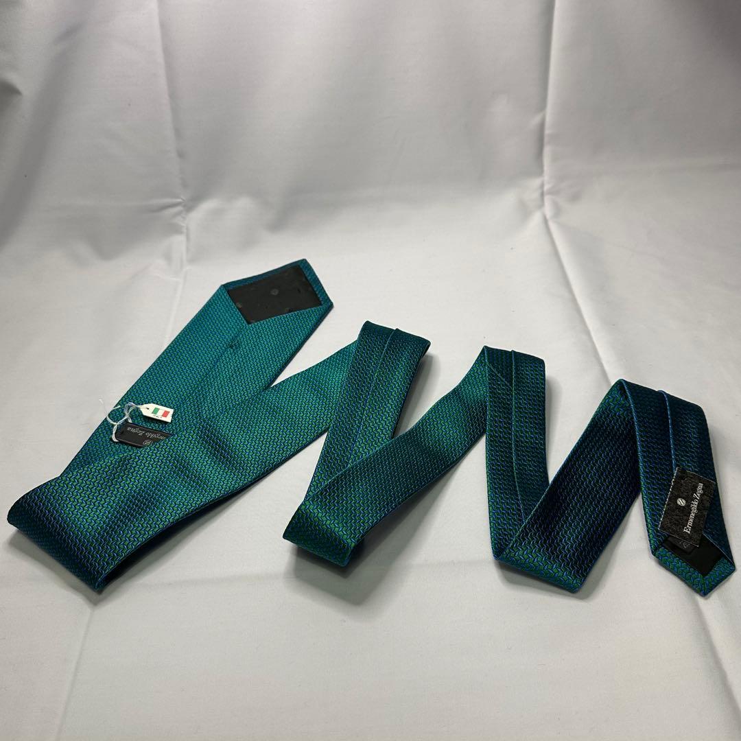 新品タグ付☆エルメネジルドゼニア☆ネクタイ☆グリーン☆ブルー☆無地☆634