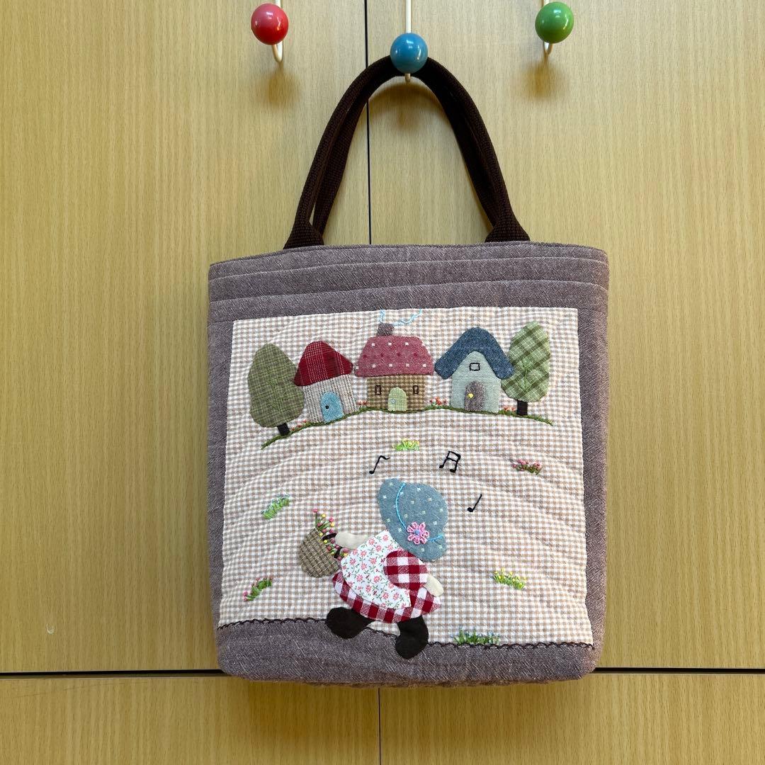 ハンドメイドパッチワークバッグ スーちゃん - メルカリ