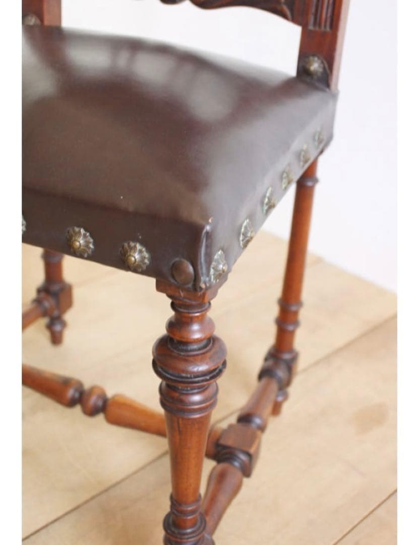 ポルトガルレザーチェア.c1 ディスプレイ用 リペア